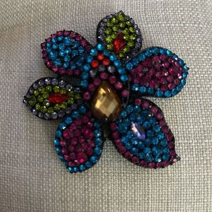 Stunning Vintage Gem Encrusted Floral Costume Jewelry Brooch